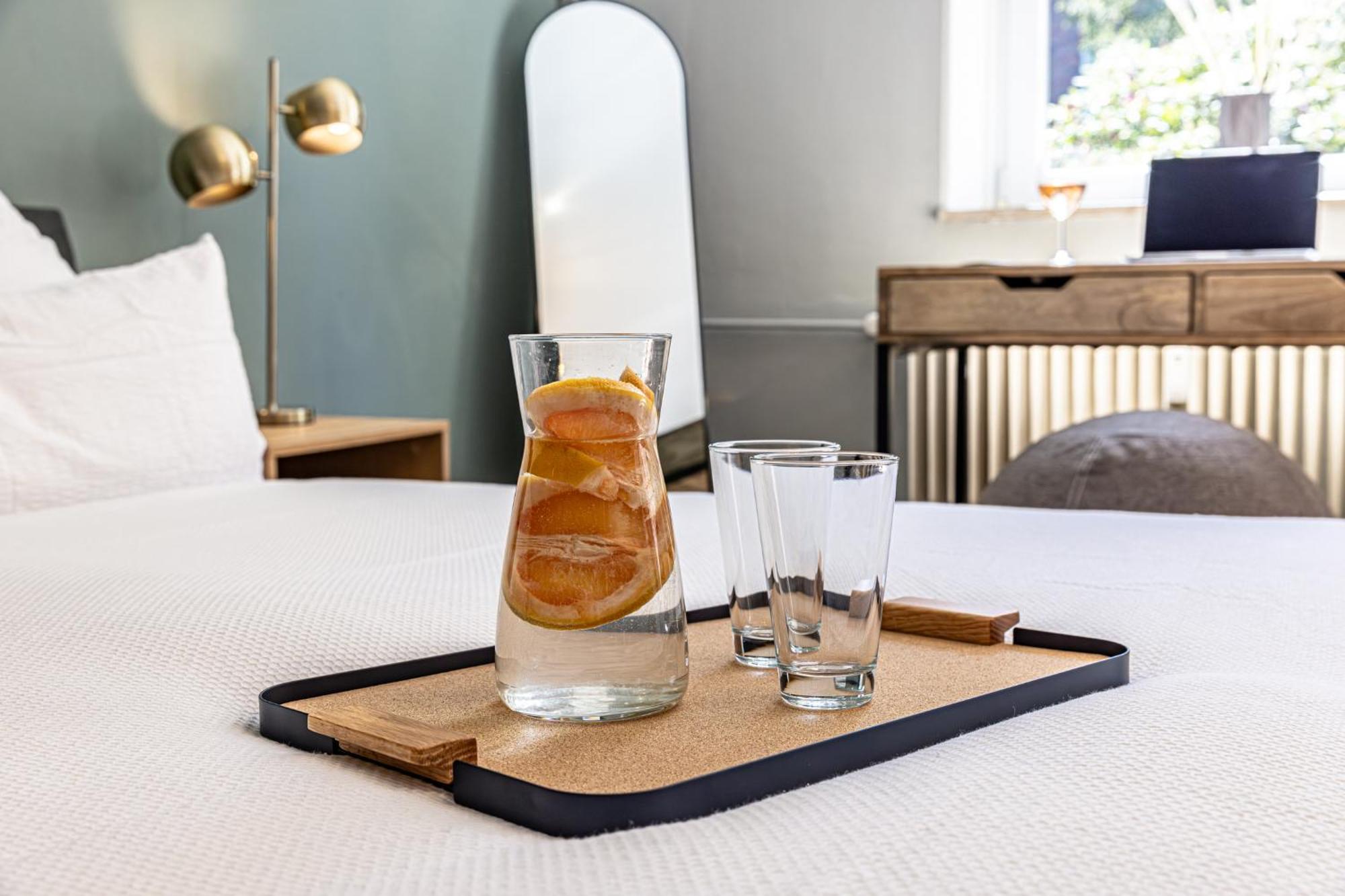Have-a-nice-stay - Nahe Bahnhof - 20 Minuten Nach Hamburg - Trotzdem Ruhig Gelegen - 6 Minuten Zu Fuss Ins Zentrum - Modern Eingerichtet Appartement